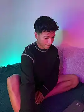 ETTE MOON online show from April 10, 2026, 4:17 am