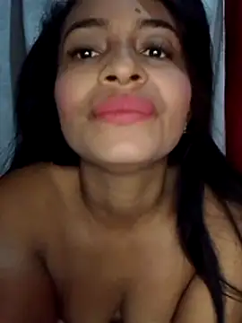 Snapshot of Lia_Phone_ chatting on May 17, 2026, 5:49 am Lia Phone online show from May 17, 2026, 5:49 am