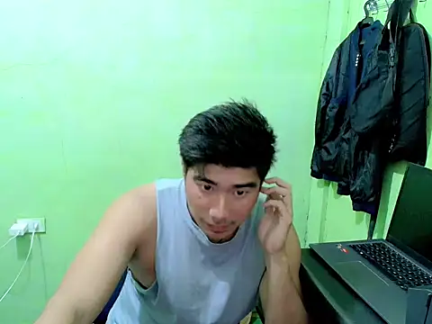 Hunkfireman online show from April 10, 2026, 1:11 am