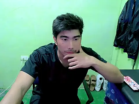 Hunkfireman online show from April 16, 2026, 4:57 am