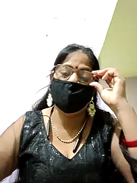 Snapshot of SEEMA_012 chatting on May 7, 2026, 4:51 am SEEMA 012 online show from May 7, 2026, 4:51 am