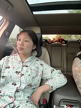 L7D8521 online show from April 14, 2026, 9:59 am