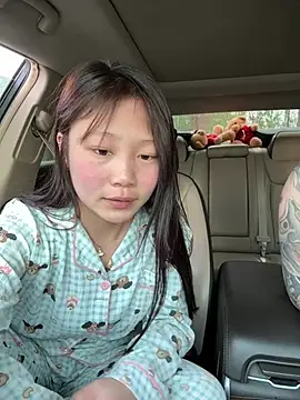 L7D8521 online show from April 15, 2026, 9:27 am