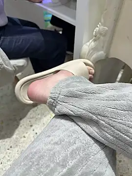 L7D8521 online show from April 18, 2026, 11:14 am