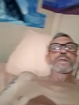 chris-sbh11 online show from April 3, 2026, 7:56 pm