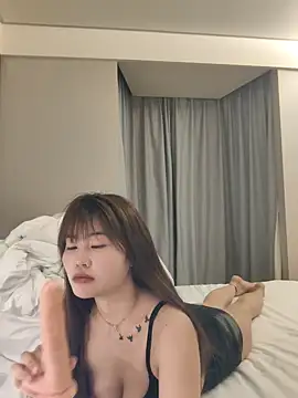 EIiauk2000-MM online show from April 3, 2026, 1:09 pm