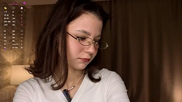 SheliaBinkley online show from June 14, 2026, 6:43 pm