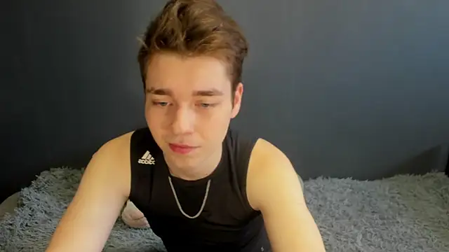 zeriax online show from April 13, 2026, 2:50 am