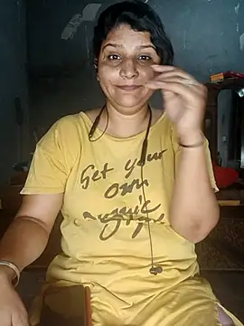 Riyashrma001 online show from April 28, 2026, 2:38 am