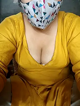 Riyashrma001 online show from May 7, 2026, 6:02 pm
