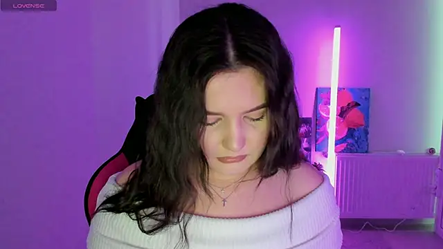 SourCherry   online show from April 5, 2026, 9:39 am