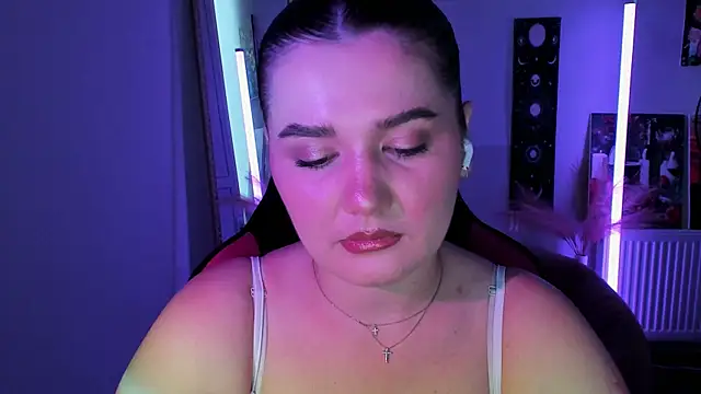 SourCherry   online show from May 30, 2026, 12:24 pm