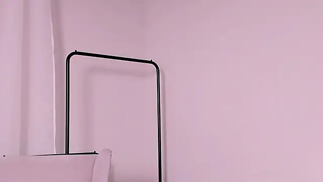 Snapshot of SadeHowen chatting on April 9, 2026, 6:24 pm SadeHowen online show from April 9, 2026, 6:24 pm