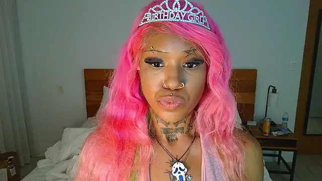 spookiebaddie online show from May 10, 2026, 3:44 am