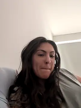 alwayswettt online show from April 11, 2026, 6:45 pm