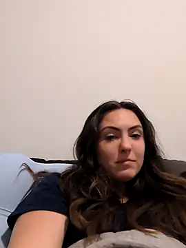 alwayswettt online show from April 16, 2026, 10:34 pm