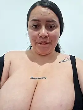 Stefiilove- online show from April 9, 2026, 3:28 am