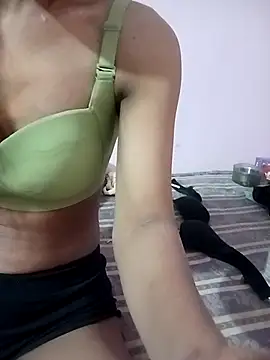 Snapshot of MANSI_HORNI86 chatting on April 10, 2026, 2:22 pm MANSI HORNI86 online show from April 10, 2026, 2:22 pm