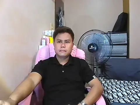 Snapshot of tipsy_butter chatting on June 12, 2026, 5:06 am tipsy butter online show from June 12, 2026, 5:06 am