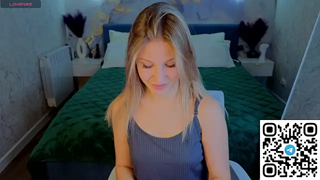 Snapshot of Angelina_Becker chatting on May 19, 2026, 1:11 am Angelina Becker online show from May 19, 2026, 1:11 am