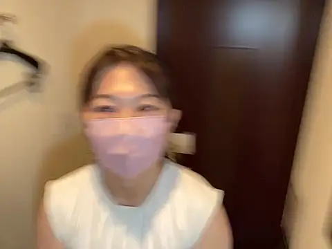 Snapshot of lemonade_madame chatting on May 9, 2026, 11:32 pm lemonade madame online show from May 9, 2026, 11:32 pm