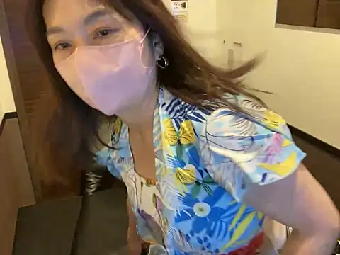 Snapshot of lemonade_madame chatting on June 12, 2026, 12:15 pm lemonade madame online show from June 12, 2026, 12:15 pm