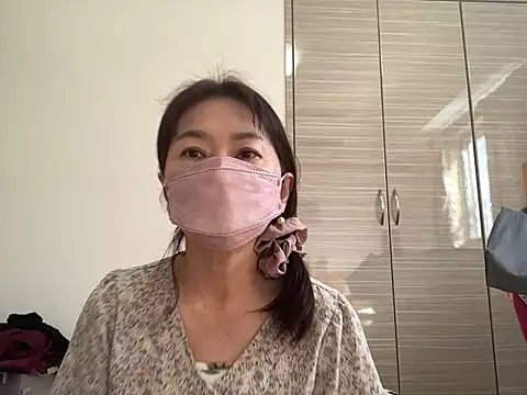 Snapshot of lemonade_madame chatting on July 18, 2026, 11:52 pm lemonade madame online show from July 18, 2026, 11:52 pm