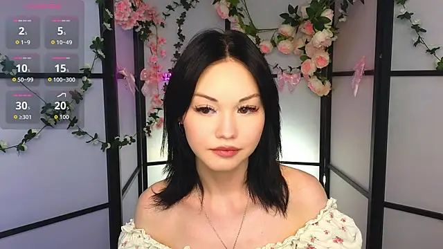 LilySparkls online show from May 26, 2026, 12:34 pm