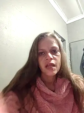 Snapshot of Skymadison6 chatting on April 30, 2026, 12:39 am Skymadison6 online show from April 30, 2026, 12:39 am