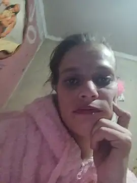 Snapshot of Skymadison6 chatting on May 23, 2026, 5:34 am Skymadison6 online show from May 23, 2026, 5:34 am