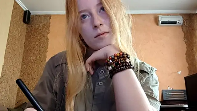 KateVibe 01 online show from May 4, 2026, 4:08 am