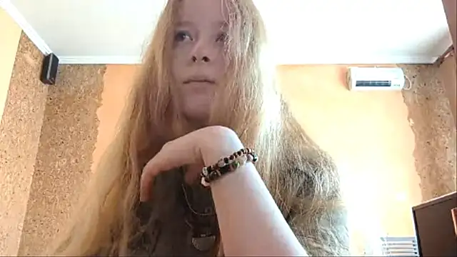 KateVibe 01 online show from May 20, 2026, 10:05 pm