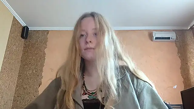 KateVibe 01 online show from June 17, 2026, 4:37 am
