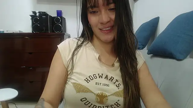 Snapshot of hannajonnes1 chatting on April 21, 2026, 12:00 pm hannajonnes1 online show from April 21, 2026, 12:00 pm