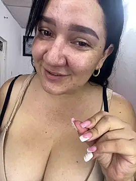 Fresita-12 online show from May 2, 2026, 2:49 am