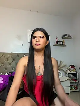 JassmineLove online show from April 18, 2026, 4:33 pm