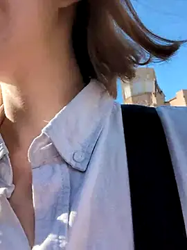 Julialexxxx online show from May 22, 2026, 7:15 am