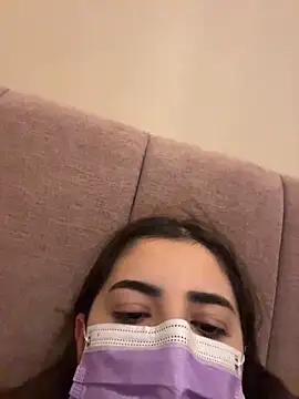 Snapshot of AnnieCartier chatting on April 15, 2026, 9:38 am AnnieCartier online show from April 15, 2026, 9:38 am