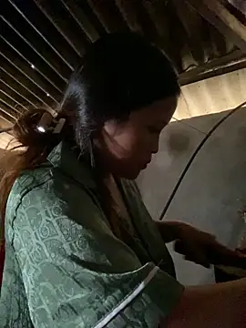 Hini cute online show from April 20, 2026, 4:48 am