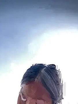 Hini cute online show from April 21, 2026, 9:48 am