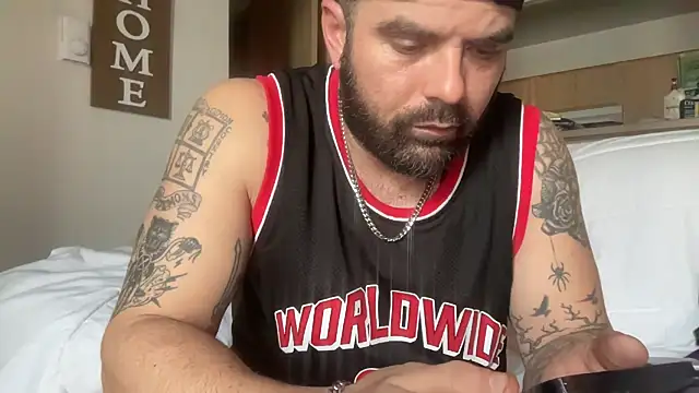 Snapshot of DR_Green911 chatting on April 5, 2026, 3:09 pm DR Green911 online show from April 5, 2026, 3:09 pm