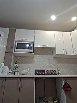 LaliaMia online show from April 4, 2026, 3:16 am