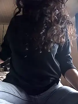 dua-lippa online show from April 6, 2026, 3:35 pm