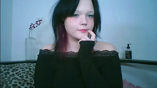 Snapshot of abbey-BAT chatting on April 29, 2026, 1:43 am abbey-BAT online show from April 29, 2026, 1:43 am