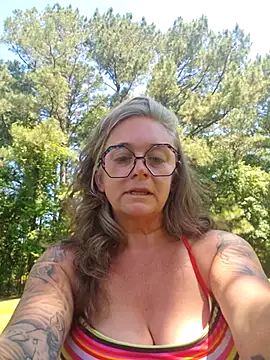 Blondejenn online show from May 14, 2026, 4:47 pm
