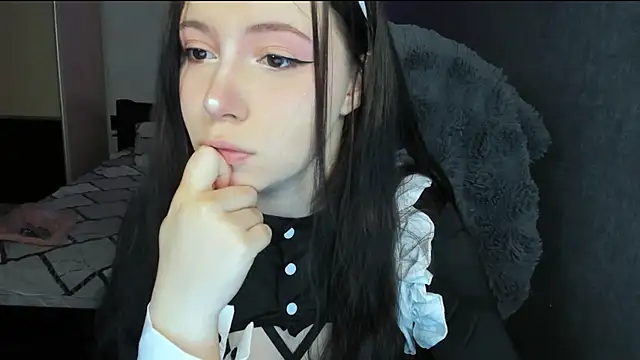 VulgarNekko online show from June 27, 2026, 5:01 am