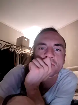 SemoLeo22 online show from April 21, 2026, 3:13 am