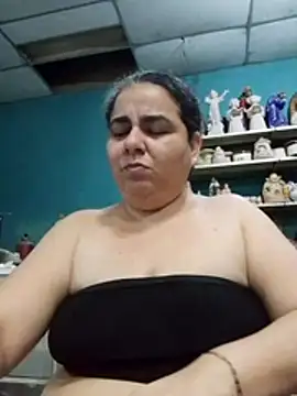 Snapshot of Golositadeamor chatting on May 28, 2026, 1:47 am Golositadeamor online show from May 28, 2026, 1:47 am