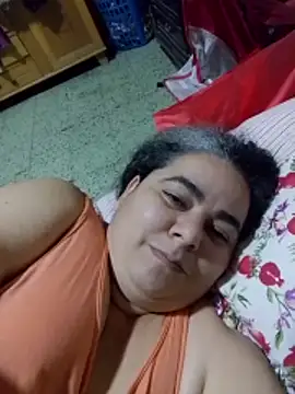 Snapshot of Golositadeamor chatting on June 6, 2026, 8:24 pm Golositadeamor online show from June 6, 2026, 8:24 pm