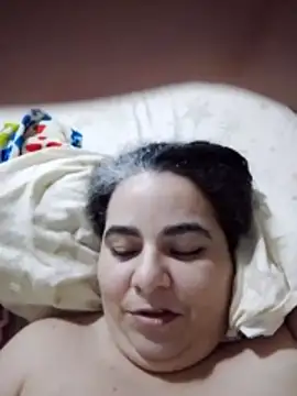 Snapshot of Golositadeamor chatting on June 9, 2026, 5:41 am Golositadeamor online show from June 9, 2026, 5:41 am